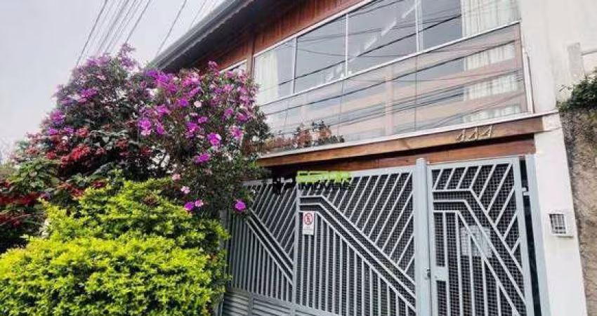 Casa com 3 dormitórios para alugar, 138 m² por R$ 4.220/mês - Jardim do Lago - Atibaia/SP