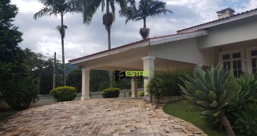 Casa com 5 dormitórios à venda, 700 m² por R$ 2.990.000,00 - Condomínio Flamboyant - Atibaia/SP