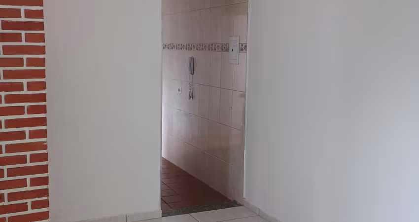 Apartamento com 2 quartos para alugar na Rua João Benegas Ortiz, 588, Jardim Marica, Mogi das Cruzes