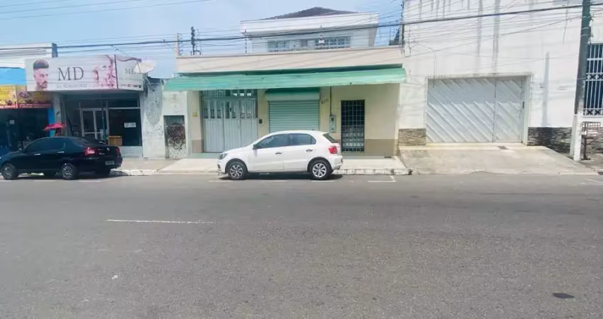 Casa duplex com ponto comercial bairro praça 14 de janeiro manaus am