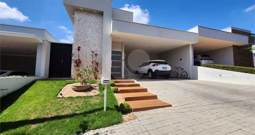 Casa com 3 quartos à venda em Residencial Village Damha Ii - SP