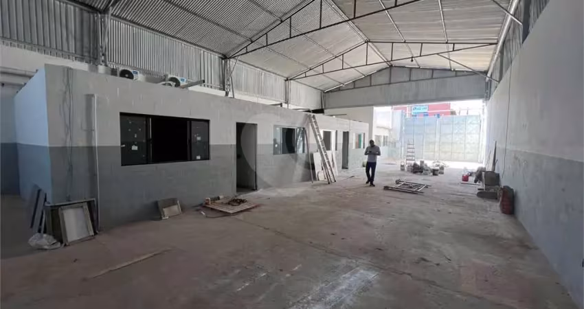 Barracão / Galpão / Depósito à venda na Professora Ergília Micelli, Jardim Regina, Araraquara