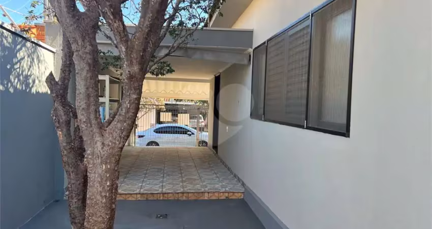 Casa térrea com 3 quartos à venda ou para locação em centro - sp
