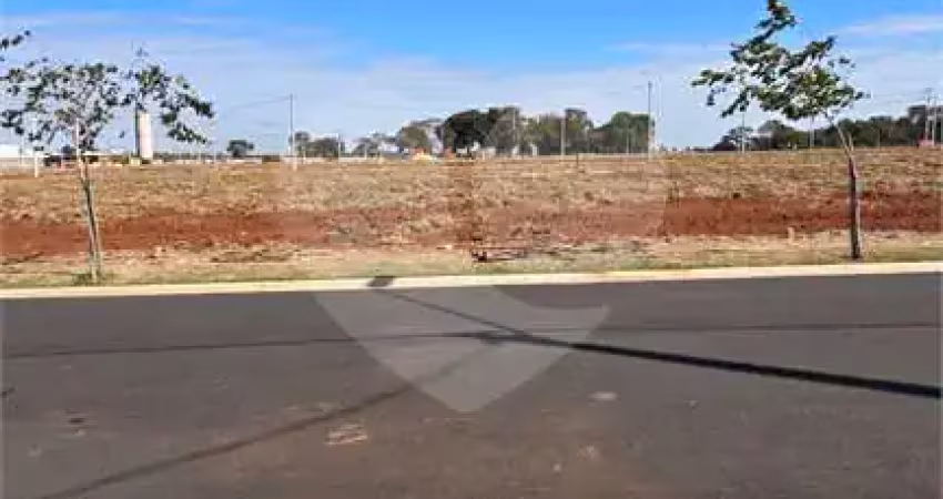 Terreno em condomínio fechado à venda na Brasil, Residencial Village Damha, Araraquara