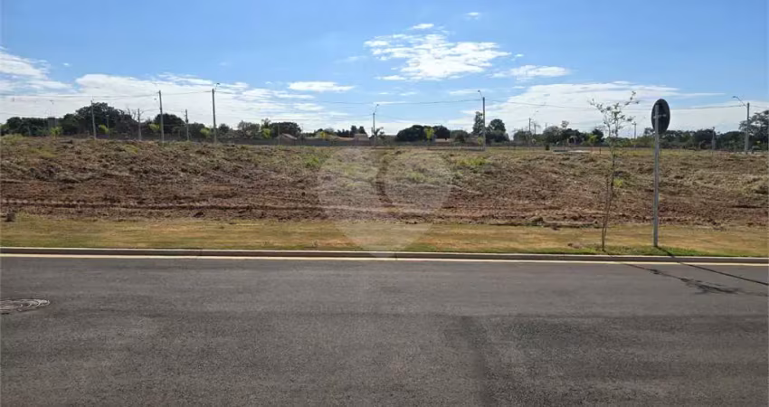 Terreno à venda na Brasil, Residencial Village Damha, Araraquara