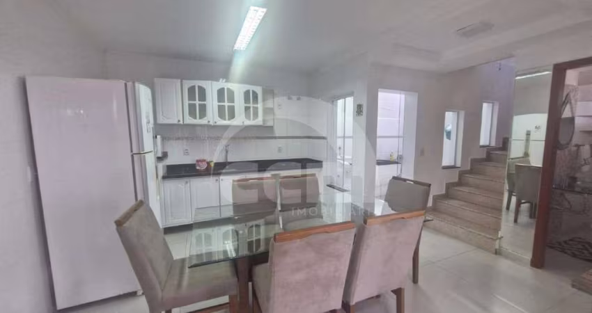 Sobrado Semi Mobiliado para Locação no Bairro Órfãs!