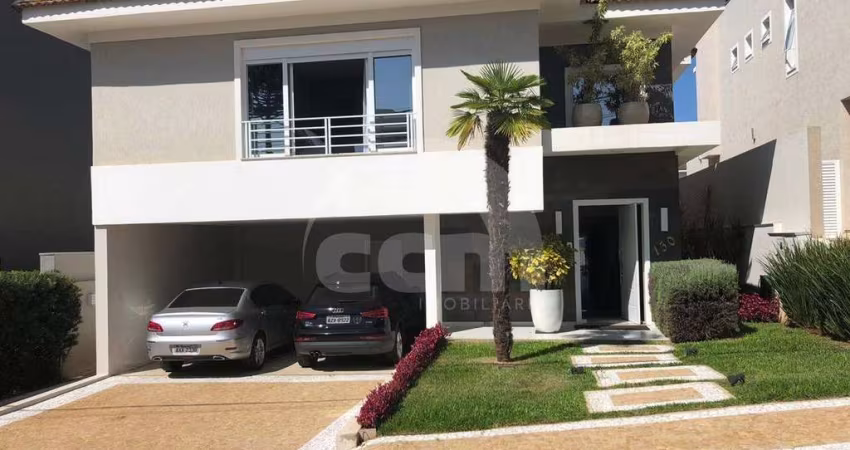 CASA RESIDENCIAL – CONDOMÍNIO LA DEFENSE