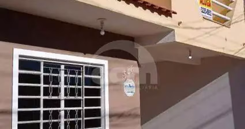Casa com 3 quartos para alugar na Rua Evaristo da Veiga, Jardim Carvalho, Ponta Grossa