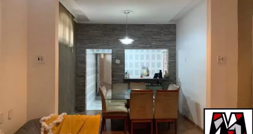Casa com salão comercial na Vila Progresso