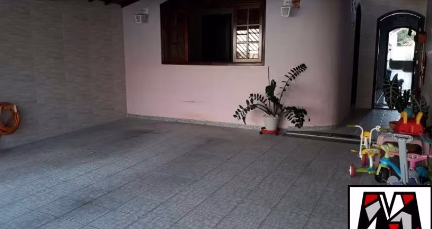 Casa térrea bairro Santo Antônio em Jundiaí, quintal, 02 vagas, permuta