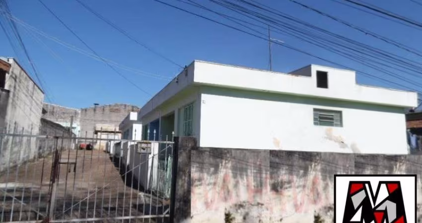 Para investimento, terreno com 6 casas