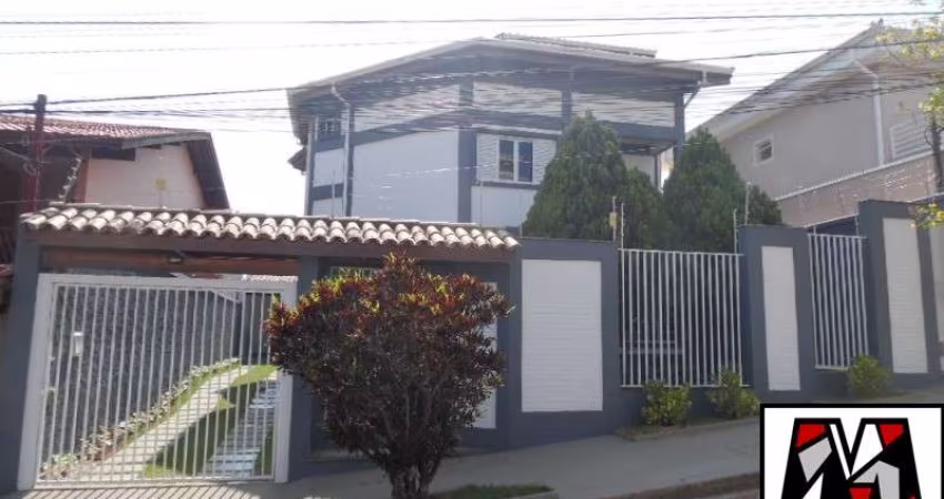 Casa Jardim Paulista II, com 3 dormitórios,  4 vagas. Excelente estado