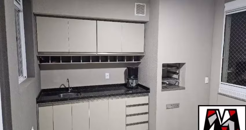 Apartamento de excelente localização ao lado do maxi shopping.