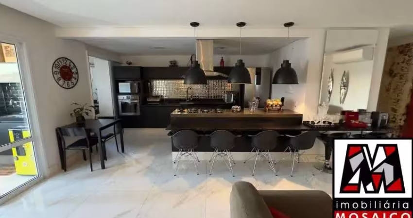 Amplo apartamento de fino acabamento, acessos as principais rodovias