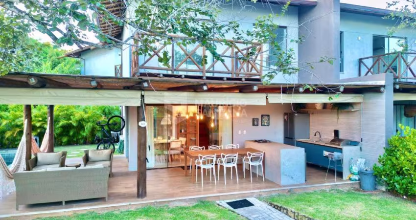 Casa Duplex de 3 suítes em condomínio - Praia do Forte
