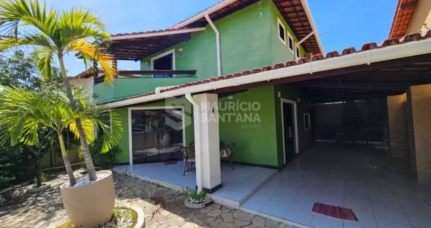 Casa 4/4, sendo 1 suíte mobiliada em condomínio - buraquinho