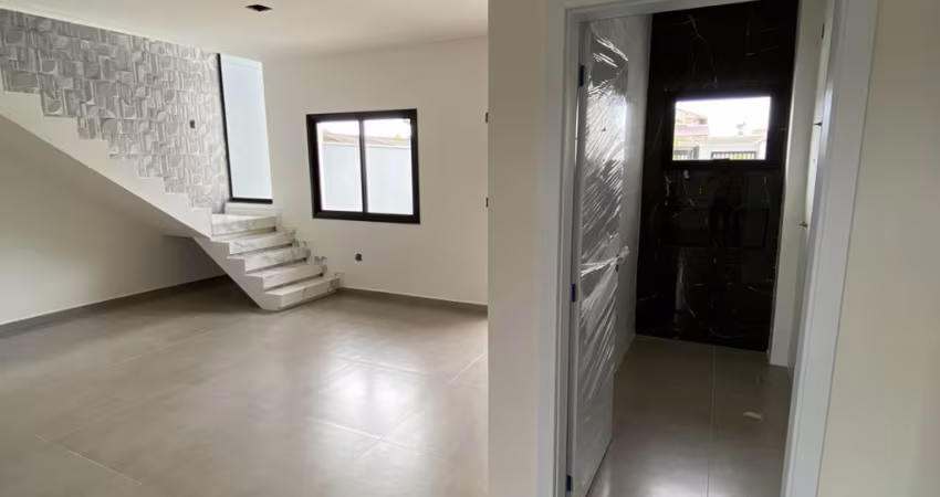 LINDO SOBRADO PROXIMO A PRAIA COM TRES QUARTOS SENDO UMA SUITE