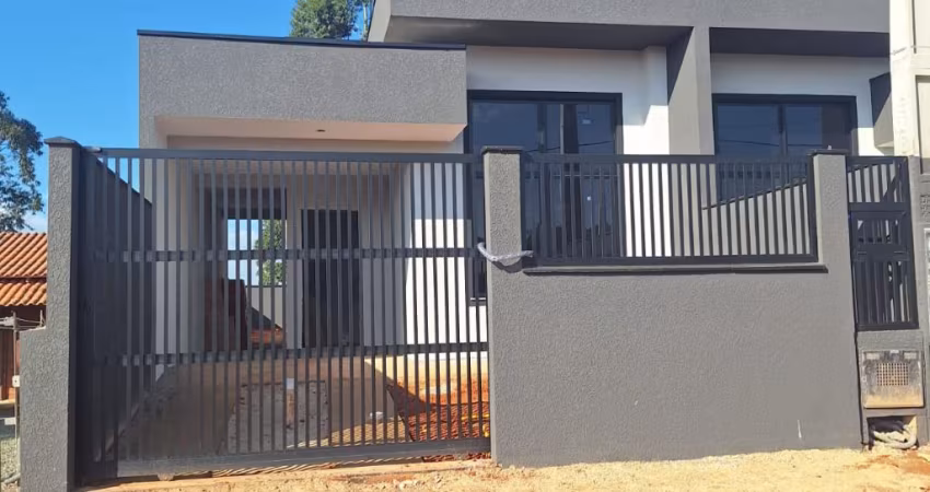 CASA COM TRES QUARTOS FINO ACABAMENTO