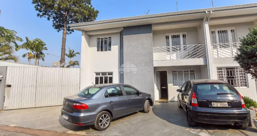 Excelente Sobrado Residencial para Venda no Bairro Cajuru