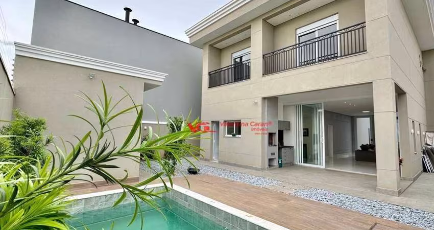 Linda Casa em Estilo Neoclássico com 4 dormitórios à venda, 271 m² por R$ 2.545.000