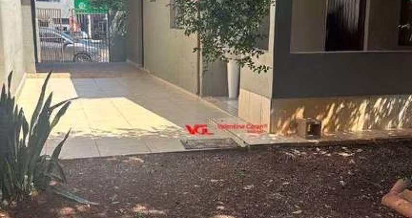 Casa com 3 dormitórios para alugar, 137 m² por R$ 3.705,00/mês - Vila Brizzola - Indaiatuba/SP