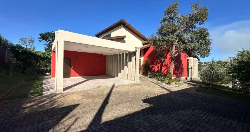 Chácara com vista para o lago e 04 dormitórios à venda, 2070 m² por R$ 3.200.000 - Vale das Laranjeiras - Indaiatuba/SP