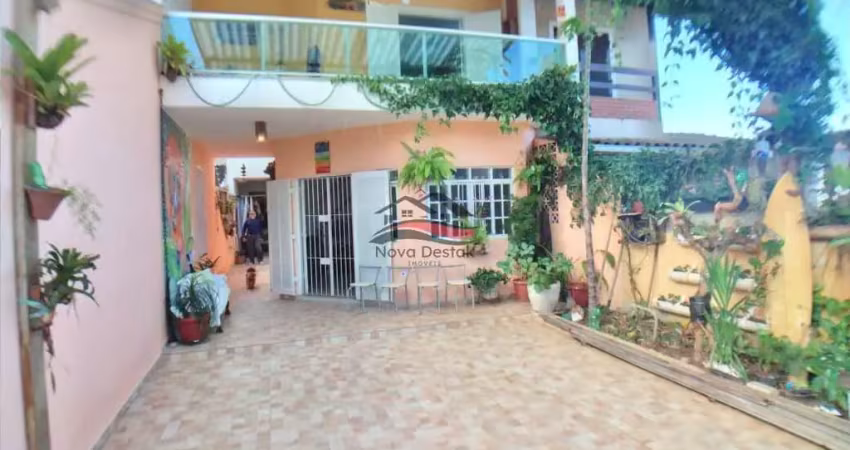 Sobrado à venda, Massaguaçu 200 metros da praia, Caraguatatuba, SP