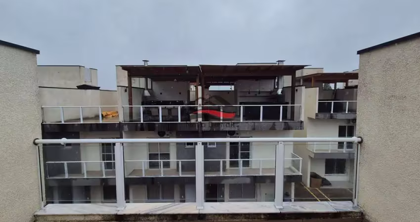 TRIPLEX À VENDA NO CENTRO DE CARAGUATATUBA