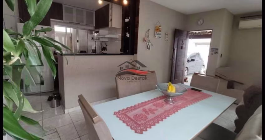 Casa à venda no bairro Pontal de Santa Marina - Caraguatatuba/SP