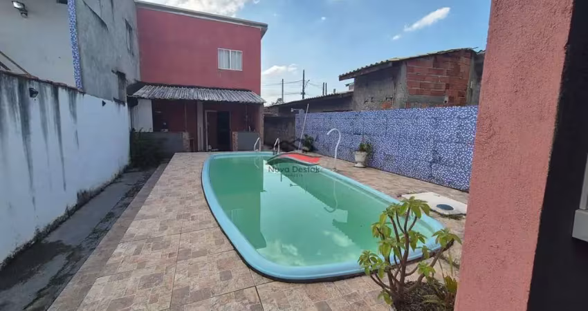 Sobrado à venda com 3 dormitórios no Morro do Algodão - Caraguatatuba / SP
