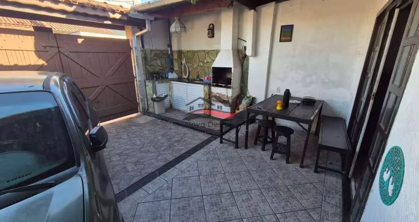 Casa com 2 dormitórios no  Perequê Mirim, Caraguatatuba-SP