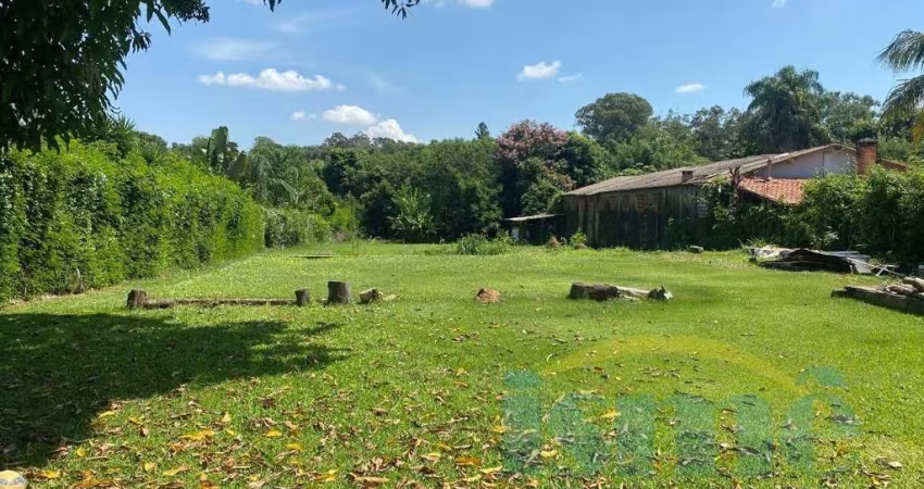 CHÁCARA ESTILO RANCHO EM BARÃO GERALDO, FUNDOS C/ RIBEIRÃO ANHUMAS