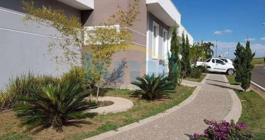 CASA 3 DORMI/SUÍTE-JARDIM FLAMBOYANT