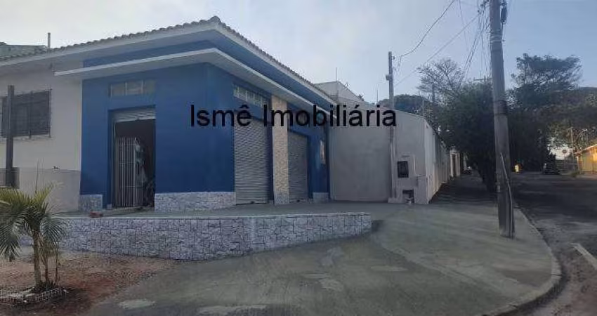 CASA 3 DORMITORIOS - CASTELO