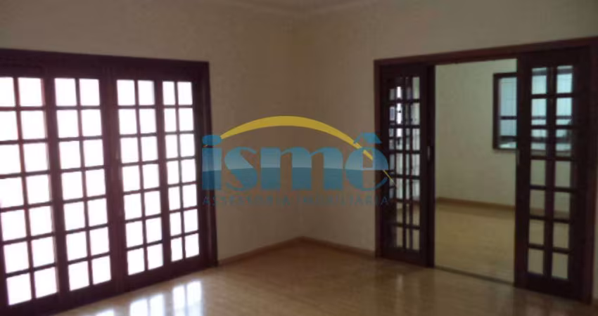 CASA TÉRREA COM 4 DORM/3 SUÍTES COM PISCINA