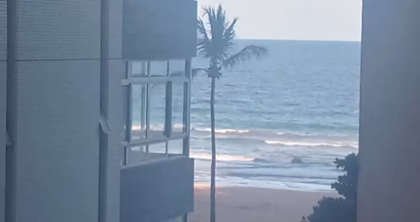 2  quartos  sendo um suíte na avenida boa viagem logo após o acaiaca