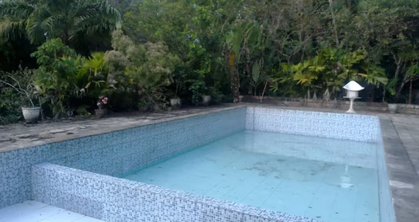 Via Imóveis vende Granja com 2 he casa e piscina e àrea de reserva Ambiental