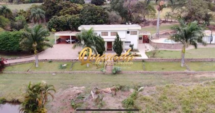 Sítio à venda, 8 quartos, piscina, chalé, Condomínio Rio Negro, Itaici, Indaiatuba.
