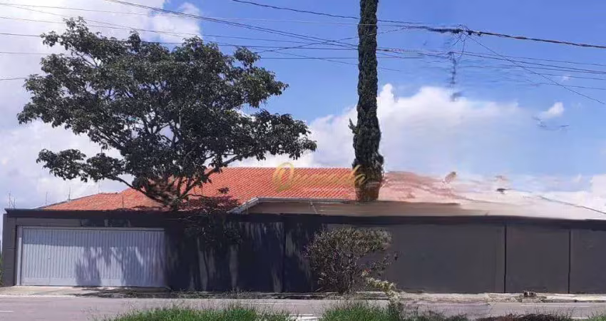 Casa térrea à venda, 3 quartos, 1 suíte, piscina, ar, quintal, jardim regina, indaiatuba.