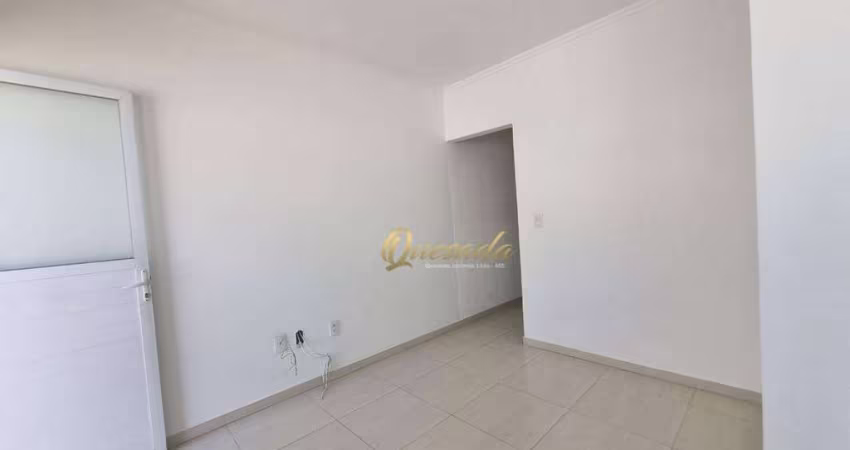 Casa térrea à venda, 2 dormitórios, quintal, Jardim Regente, Indaiatuba.
