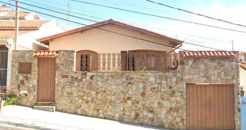 Casa térrea à venda, 3 dormitórios, edícula, Jardim Itamaracá, Indaiatuba.