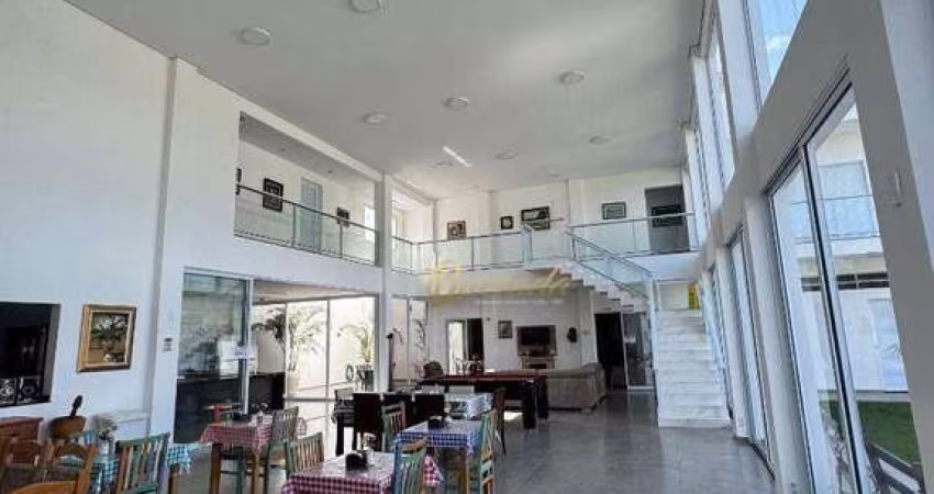 Chácara à venda, 6 suítes, casa de hóspedes, planejados, Colinas em Indaiatuba.