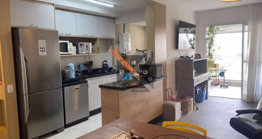 Apartamento com 102m2 no condomínio grand club mooca, 03 dormitórios sendo 01 suíte, varanda gourmet, 02 vagas com depósito privativo