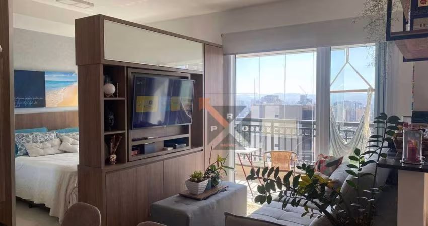 Studio Mobiliado e com Vaga no Anália Franco