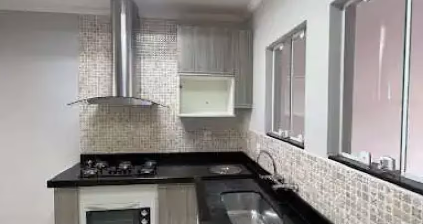 Casa à venda 3 quartos e amplo quintal ótima localização em araras/sp