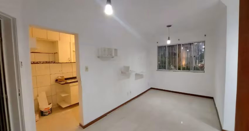 Apartamento com 2 quartos à venda na Rua Hortênsias Azuis, 10, Jardim das Margaridas, Salvador