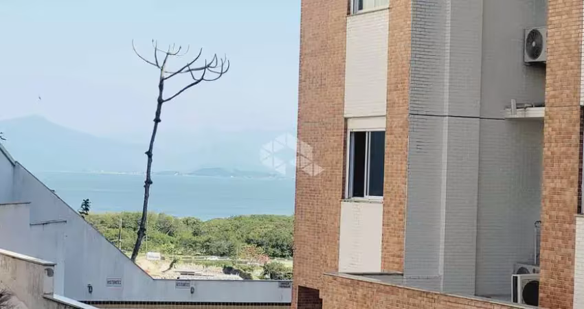 Apartamento com 2 quartos e 1 vagas de garagem no bairro pantanal em florianópolis/sc