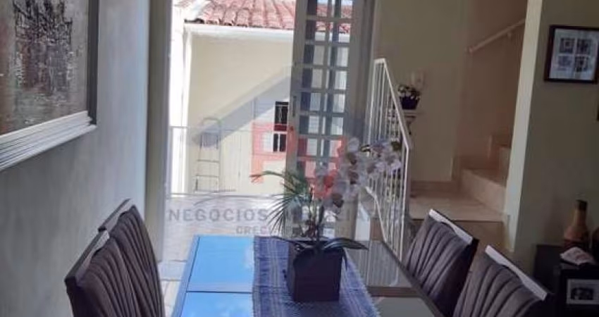 Casa 3 dormitórios para Locação em Atibaia, Jardim do Lago, 3 dormitórios, 2 suítes, 4 banheiros, 4 vagas
