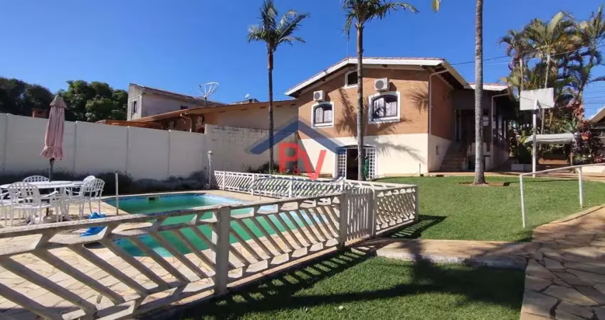 Casa 3 dormitórios para venda em atibaia, alvinópolis, 3 dormitórios, 1 suíte, 4 banheiros, 4 vagas