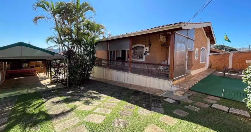 Casa 3 dormitórios para venda em atibaia, alvinópolis, 3 dormitórios, 1 suíte, 4 banheiros, 4 vagas